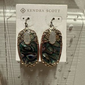 Rare Kendra Scott Veined Lapis and White Druzy Earrings